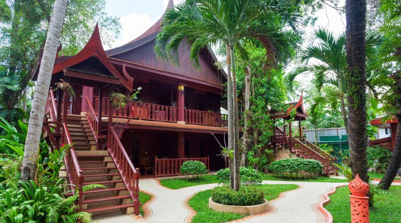 Royal-Phawadee-Village-unique-boutique-hotel-in-Patong-800x445.jpg