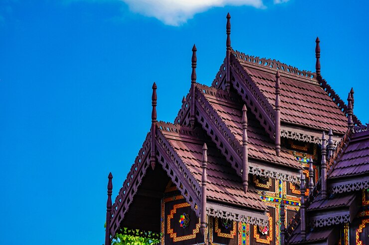 classic-wooden-nantaram-temple-phayao-province-north-thailand_39476-568.jpg