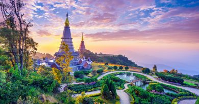 landmark-pagoda-doi-inthanon-national-park-chiang-mai-thailand-390x205.jpg