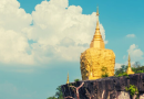วัดถ้ำผาแด่น อันซีนวัดสวยบนเนินเขาแห่งสกลนคร