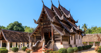 wat-intharawat-ton-kwen-temple-chiang-mai-north-thailand-390x205.png